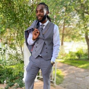 Meet your Posher, Joshua